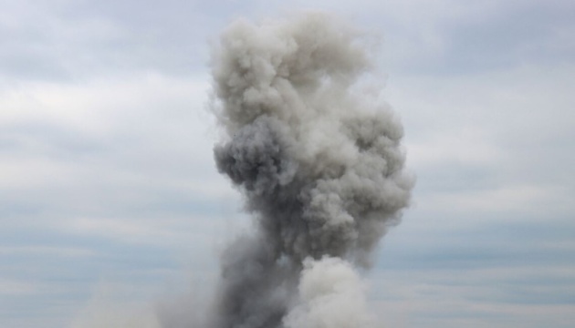 Explosiones reportadas cerca del aeródromo de Belbek en las afueras de Sebastopol