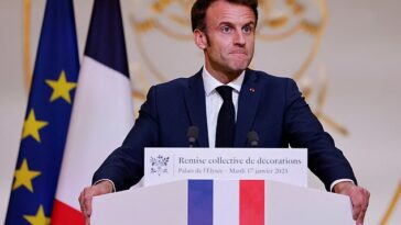 Una supuesta banda de nacionalistas franceses de extrema derecha fue hoy a juicio por intentar asesinar al presidente Emmanuel Macron