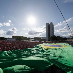 FM de Lula: Misión será reintegrar Brasil al mundo