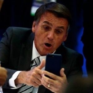 Fiscales piden investigar a Bolsonaro por incitación al crimen
