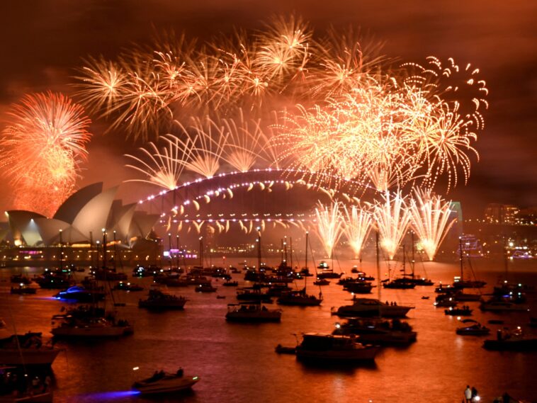 Fotos: Comienzan las celebraciones en Asia a medida que el mundo entra en 2023