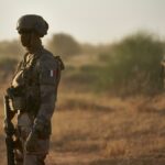 Francia acuerda retirar tropas de Burkina Faso en el plazo de un mes