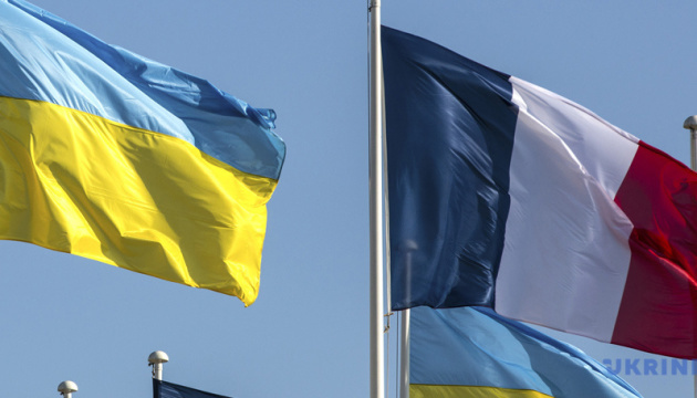 Francia lleva el apoyo a la defensa de Ucrania a un nuevo nivel