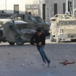 Fuerzas israelíes asaltan Naplusa y chocan con palestinos