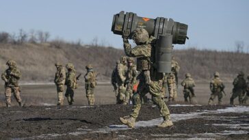 Funcionarios rusos han advertido que las naciones que arman a Ucrania con armas más poderosas corren el riesgo de su propia destrucción.