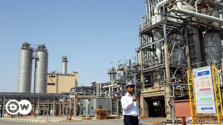 Irán arresta a un alemán por fotografiar una instalación petrolera: informe