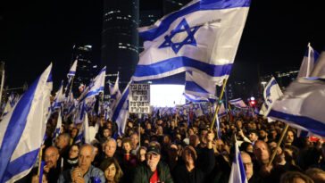 Israelíes lanzan nuevas protestas contra los planes de reforma judicial del gobierno de Netanyahu