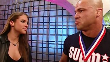 Kurt Angle no puede creer que Stephanie McMahon renuncie a WWE