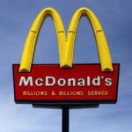 La SEC de EE. UU. acusa al ex director ejecutivo de McDonald's por tergiversación