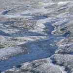 Preocupación: la capa de hielo de Groenlandia está más caliente que nunca y hará que el nivel del mar global aumente 20 pulgadas para 2100 si sigue calentándose al mismo ritmo, advierten los científicos