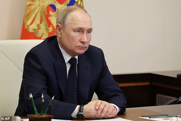 'La lucha por el Olimpo político ha comenzado entre los grupos que rodean a Putin', dijo Strelkov.  En la imagen: Putin en Moscú, Rusia, 4 de enero de 2022