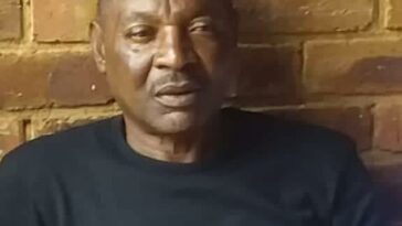 Philemon Mulala, de 60 años, fue hallado muerto en el jardín de su casa sudafricana tras ser mutilado por sus tres perros.