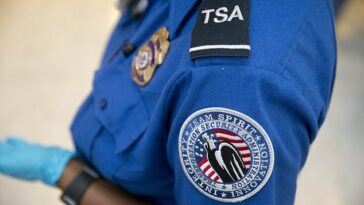 Se accedió en línea a la lista de exclusión aérea de la TSA, con 1,5 millones de entradas, debido a que el servidor no estaba protegido