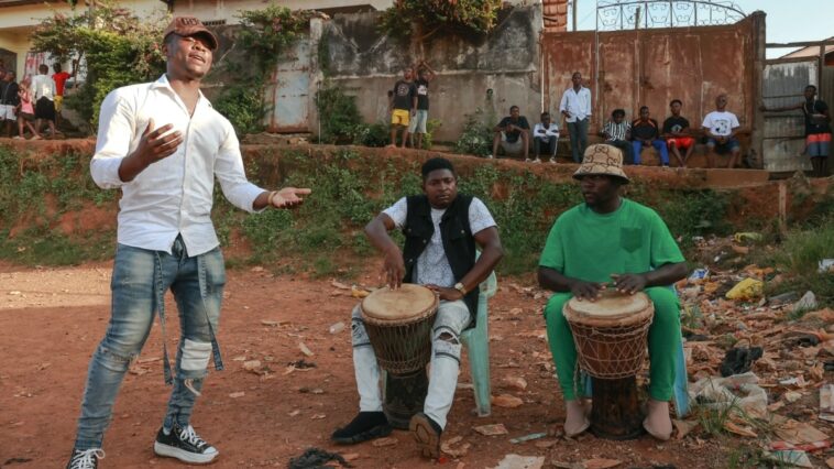 La 'música fúnebre' de Camerún da voz a la juventud frustrada
