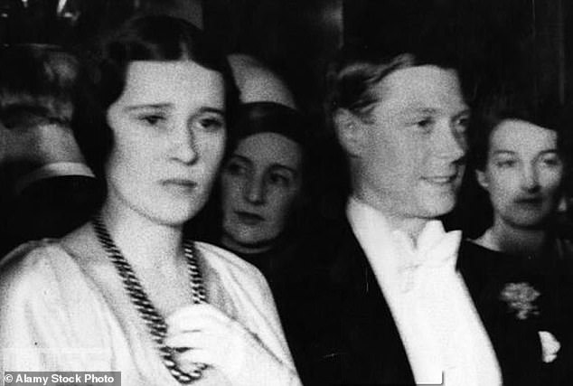 Thelma Furness, fotografiada con Eduardo VIII, el entonces Príncipe de Gales, durante su aventura en 1932