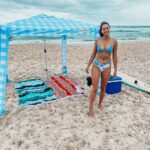 Un nuevo producto de protección solar está arrasando las playas de Australia y muchos se preguntan por qué las cabañas de playa son el nuevo producto de verano más popular.