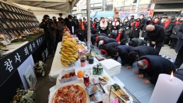 Families of Itaewon tragedy victims hold memorial service on Lunar New Year