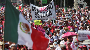 López Obrador dice que se niega a arriesgar las elecciones por una reforma electoral