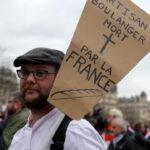 Los panaderos franceses protestan mientras la querida baguette enfrenta la amenaza del aumento de los costos