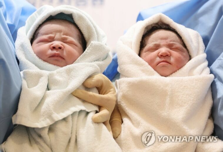 S. Korea&apos;s childbirths hit record low in Nov.