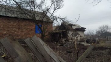 Los rusos golpean a la comunidad en la región de Mykolaiv y dañan las casas