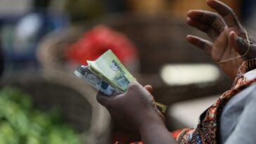 Los tenedores de bonos jubilados de Ghana se resisten a la revaluación y retrasan un acuerdo con el FMI de $ 3 mil millones