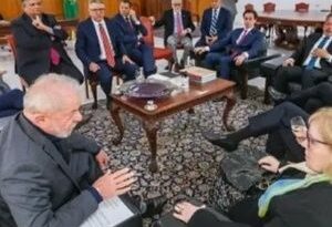 Lula retoma labores desde Palacio Presidencial en Brasilia