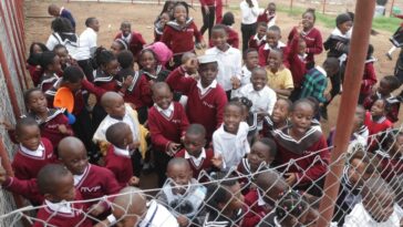 Malawi reabre escuelas a pesar del aumento de casos de cólera