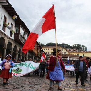 Manifestantes mantienen tranques en Perú