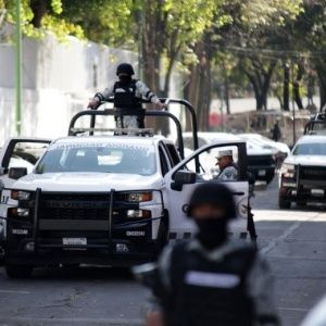 Operativo para capturar al hijo del Chapo deja 29 muertos en México
