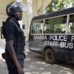 'Planes para retirar a todos los altos oficiales militares': Gambia acusa a dos civiles y a un oficial de policía de intento de golpe