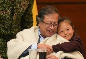 Presidente de Colombia impulsará reformas previsionales, laborales y de salud
