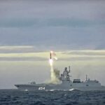 Putin envía un barco de misiles hipersónicos para entrenar en los océanos Atlántico e Índico