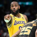 Rastreador de anotaciones de LeBron James: la estrella de los Lakers cuelga 43 sobre Charlotte, continúa aumentando hacia la marca de todos los tiempos de la NBA