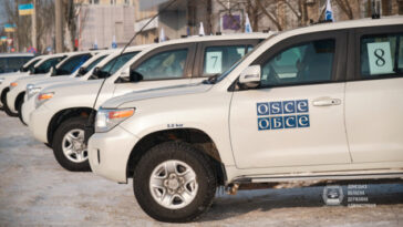 Rusia roba unos 50 SUV de la OSCE y los envía al Donbas ocupado