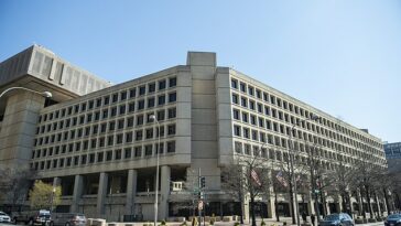 El edificio J. Edgar Hoover, sede del FBI, ha sido nombrado sin ceremonias el