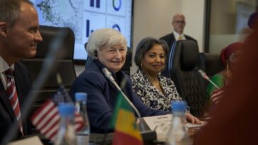 Secretaria del Tesoro de Estados Unidos, Yellen, inicia gira por África en Senegal
