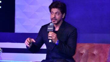 Shah Rukh Khan agradece a la gente por darle vida a la industria cinematográfica con Pathaan;  dice que tenía "baja confianza" después de Zero