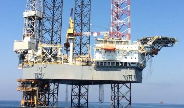 Shelf Drilling asegura una mayor extensión de Chevron en Angola