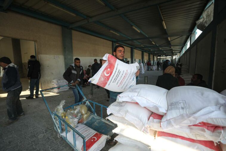 UNRWA: Más del 40% de los habitantes de Gaza padecen inseguridad alimentaria grave