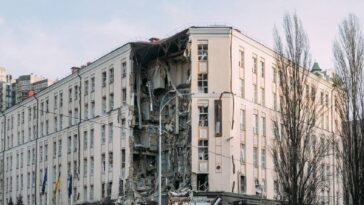 Un muerto, 22 heridos en el ataque con misiles de Rusia en Kyiv: alcalde Klitschko