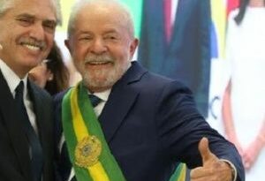 Visita de Lula a Argentina para fortalecer integración: Cerruti