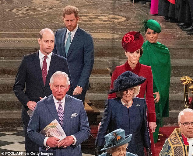 El príncipe Harry ha exigido una disculpa de la familia real a su esposa Meghan por razones no especificadas