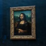 ¡Quelle Panique!  La pintura de Leonardo da Vinci Mona Lisa, también conocida como La Gioconda, fotografiada en París en 2020. El video de un turista esta semana provocó pánico porque la famosa pintura había desaparecido.