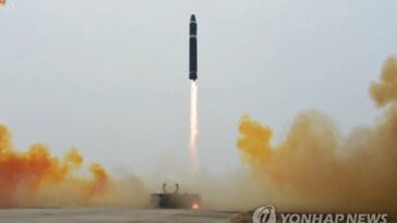 (LEAD) S. Korea slaps more sanctions on N. Korea in response to missile provocations