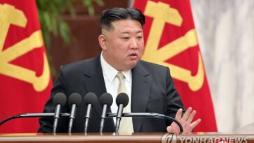 (LEAD) N. Korean leader calls for &apos;radical change&apos; in agricultural output within few years