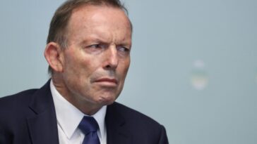 Abbott se une al grupo de escépticos climáticos