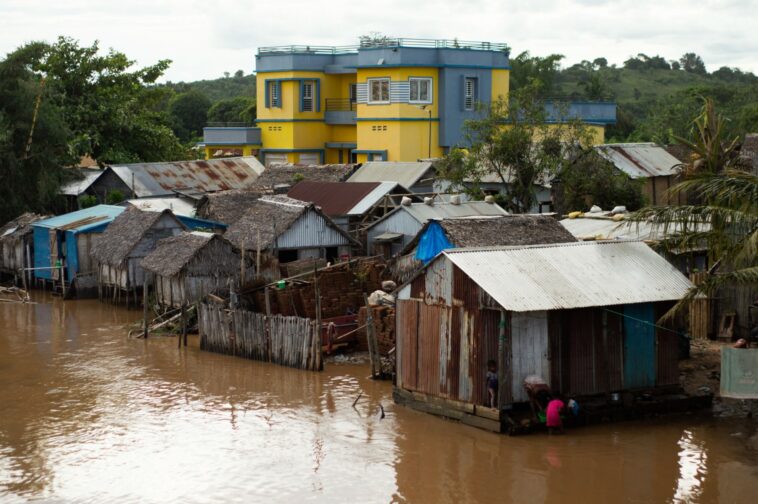 Decenas de miles de personas sin hogar tras tormenta tropical en Madagascar |  The Guardian Nigeria Noticias