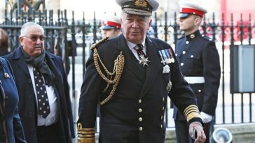 El almirante Lord West, ex Primer Lord del Mar y Jefe del Estado Mayor Naval, dijo que era