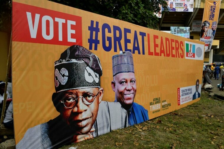 El candidato del partido gobernante de Nigeria toma la delantera en las elecciones anticipadas